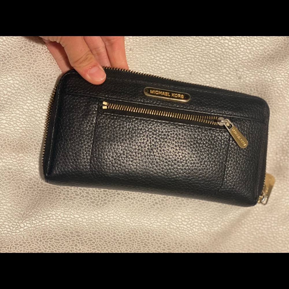 Micheal Kors wallet
